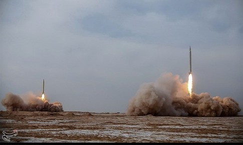 Iran tuyên bố kiểm soát không phận Israel, chuyển từ hoạt động 'răn đe sang trừng phạt'