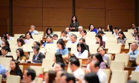 Hành hung nhân viên y tế: Cần có hành lang pháp lý rõ ràng để bảo vệ đội ngũ cán bộ y tế