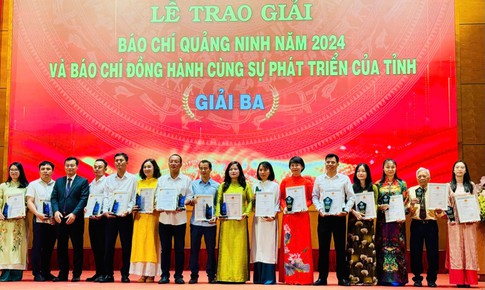 Báo Sức khỏe và Đời sống nhận nhiều giải thưởng báo chí vùng Đông Bắc