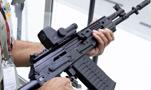 Súng trường AK-308 của Nga dùng đạn chuẩn NATO