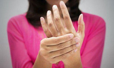 Ai không nên ăn đồ lạnh trong mùa hè, nên dùng gì cho ấm cơ thể?