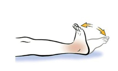 Bài tập co duỗi cổ chân ngăn ngừa cục máu đông