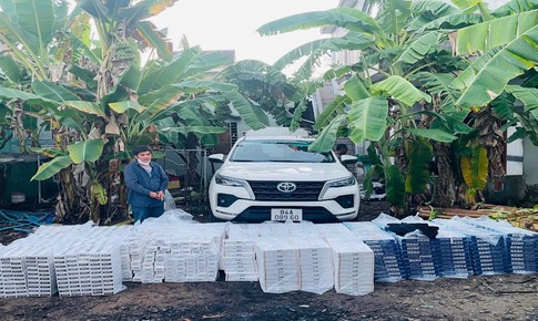 Bắt giữ đối tượng chở 17.000 bao thuốc lá nhập lậu
