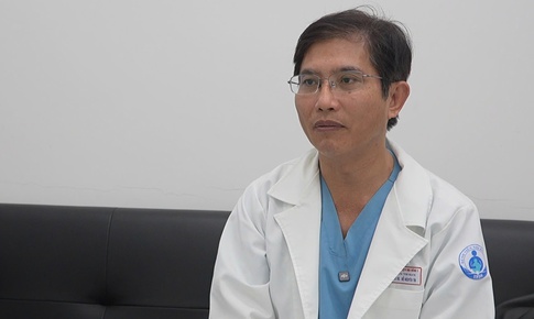 TS.BS Đỗ Nguyên Tín và ca thông tim bào thai như 'lái xe trong hẻm hẹp’