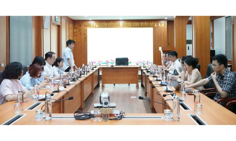 Kiểm tra đột xuất các cơ sở sản xuất buôn bán thuốc y dược cổ truyền tại Nghệ An