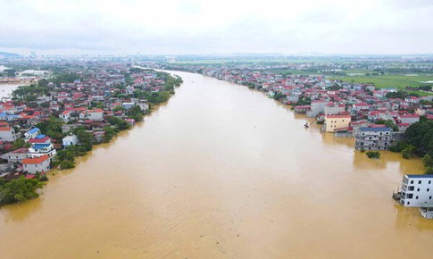 Cảnh báo lũ lên cao trên nhiều sông ở miền Bắc