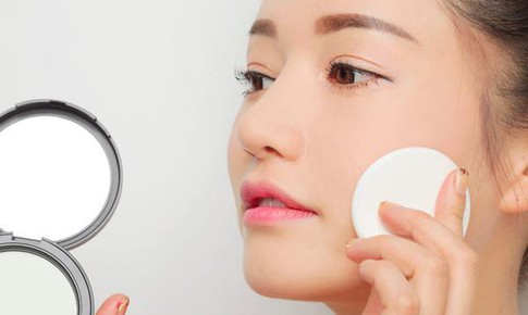 6 sai lầm khiến lớp trang điểm nhanh trôi trong mùa nóng
