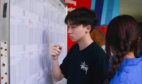 Điểm chuẩn đại học 2025 sẽ biến động ra sao?