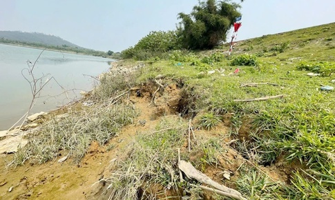 Hơn 1 triệu người bị đe dọa do sạt lở đê sông Chu