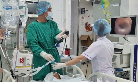 Nam thanh niên suýt chết sau khi dùng ma túy, cảnh báo giới trẻ tránh xa chất gây nghiện 'núp bóng' kẹo, thuốc lá điện tử