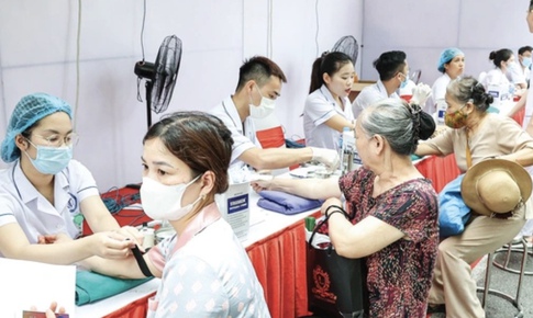 Nâng cao chất lượng đội ngũ y tế vùng nông thôn, miền núi năm 2025: Chìa khóa chăm sóc sức khỏe toàn diện