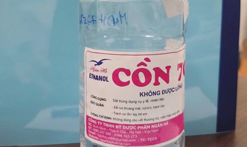 Người đàn ông thường xuyên xúc miệng bằng cồn, không may mua phải hàng giả dẫn đến hôn mê nguy kịch