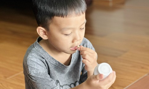 Đừng lạm dụng bổ sung vitamin cho trẻ!