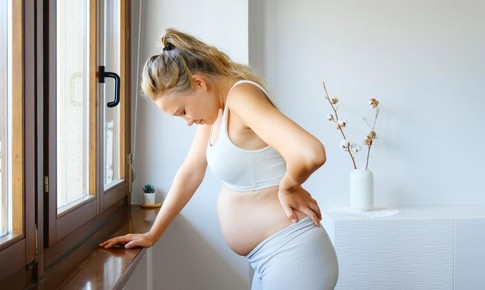 6 mẹo an toàn giúp giảm đau lưng khi mang thai