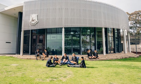Giải pháp linh hoạt khi kế hoạch du học gặp trở ngại