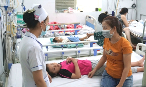 Sốt xuất huyết, tay ch&#226;n miệng, COVID-19 c&#243; xu hướng tăng, Bộ Y tế y&#234;u cầu tăng cường ph&#242;ng chống