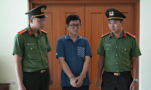 Hai đối tượng điều hành gần 400 trang web đen, phát tán hơn 20 nghìn video