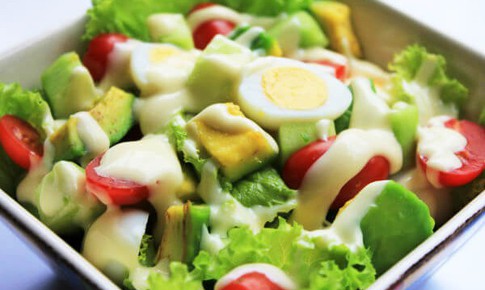 Cách làm nước sốt từ quả bơ giúp ngon miệng mà không nạp nhiều calo