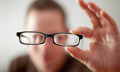Loạn thị cần biết 6 biện ph&#225;p sau để kiểm so&#225;t bệnh nặng hơn