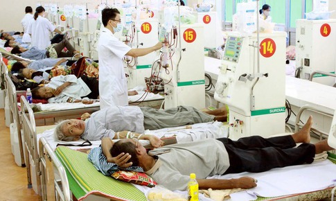 Đề xuất lương đặc thù cho ngành y tế để thu hút nhân lực làm việc tại tuyến cơ sở
