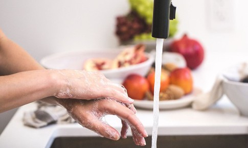 C&#225;ch ph&#242;ng ngừa bệnh lỵ trực khuẩn sau mưa lũ