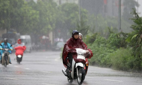 S&#225;ng nay, H&#224; Nội c&#243; nguy cơ d&#244;ng lốc, nhiều khu vực Bắc Bộ v&#224; Bắc Trung Bộ mưa lớn d&#249; b&#227;o chưa v&#224;o đất liền