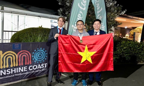 Chuyện về nam sinh H&#224; Tĩnh &#39;ẵm&#39; Huy chương V&#224;ng Olympic To&#225;n học quốc tế
