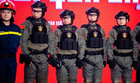 Lộ diện d&#224;n cast cực chất của &#39;Chiến sĩ quả cảm&#39;