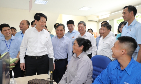 Chủ tịch nước Lương Cường dự sinh hoạt chi bộ ở Quảng Ninh