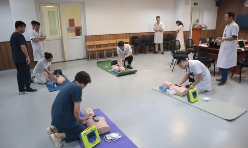 Thành lập chi nhánh đào tạo hồi sinh tim phổi theo tiêu chuẩn của Hiệp hội Tim mạch Hoa Kỳ (AHA) tại BV E