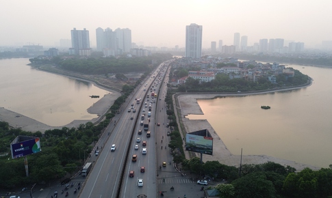 H&#224; Nội chưa thu ph&#237; cao tốc do th&#224;nh phố quản l&#253;, người d&#226;n vẫn được miễn ph&#237; sử dụng