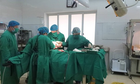 Vai tr&#242; người hộ sinh trong h&#224;nh tr&#236;nh giảm tử vong ở mẹ v&#224; trẻ sơ sinh