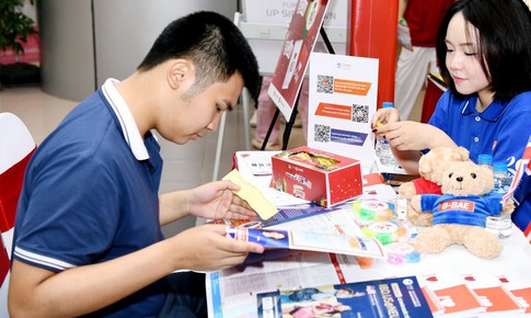 Hàng loạt đại học công bố điểm sàn xét tuyển 2025, thí sinh cần lưu ý gì?