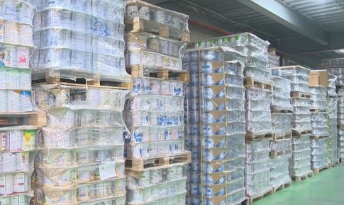 &#39;Kh&#244;ng để sữa giả tồn tại dưới vỏ bọc sản phẩm chất lượng cao&#39;