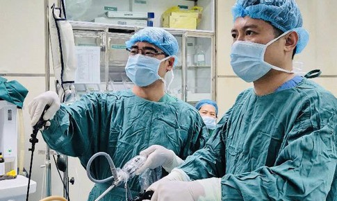 Phẫu thuật thành công ca viêm ruột thừa hiếm gặp, nguy cơ tử vong nếu chậm trễ