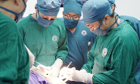 Từ dấu hiệu bất thường, cụ ông 76 tuổi được phát hiện bị máu tụ mạn tính