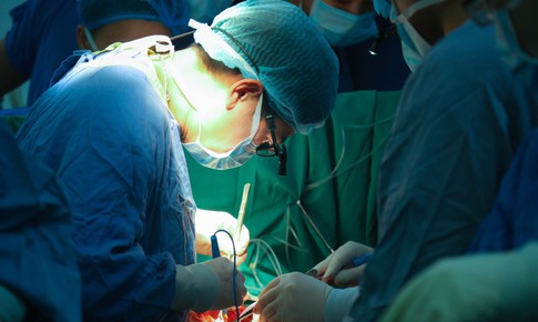 Th&#234;m kỳ t&#237;ch của ng&#224;nh y Việt Nam: Lần đầu ti&#234;n gh&#233;p th&#224;nh c&#244;ng đồng thời tim - phổi cho người bệnh suy đa tạng