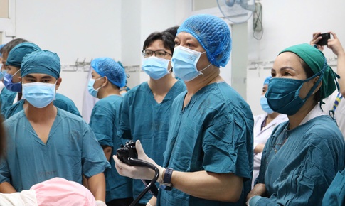 Bệnh viện Đa khoa Ninh Thuận tiếp nhận chuyển giao kỹ thuật nội soi ti&#234;u h&#243;a từ c&#225;c chuy&#234;n gia đầu ng&#224;nh