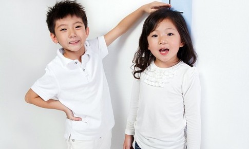 Trẻ chậm tăng chiều cao, cha mẹ cần làm gì?
