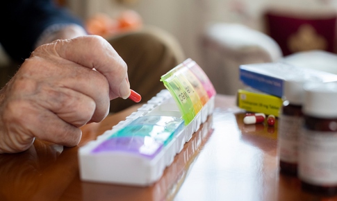 Thuốc trị HIV c&#243; thể ngăn ngừa bệnh Alzheimer