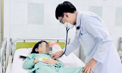 Ăn phải kẹo tẩm cần sa, hai chị em ở TPHCM nhập viện cấp cứu