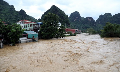 Bão số 5 sẽ di chuyển nhanh, hoàn lưu tác động rất rộng