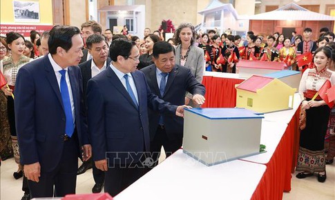 Thủ tướng chủ trì Hội nghị tổng kết Chương trình và Phong trào thi đua 'Cả nước chung tay xóa nhà tạm, nhà dột nát'