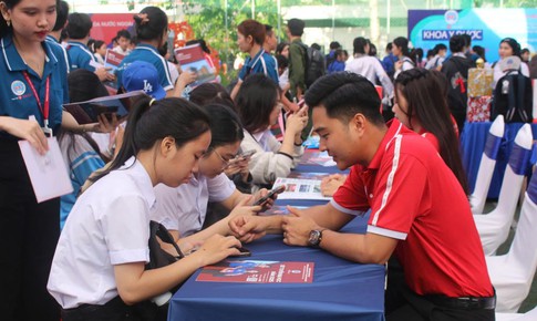 Tân sinh viên cần trang bị gì cho hành trình đại học?