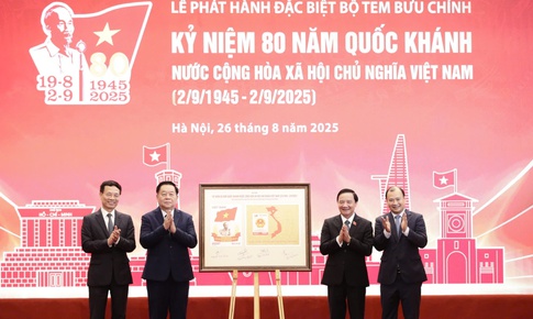 Phát hành đặc biệt bộ tem bưu chính Kỷ niệm 80 năm Quốc khánh