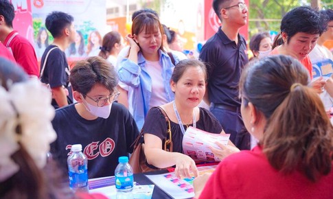 Kh&#244;ng được y&#234;u cầu th&#237; sinh x&#225;c nhận nhập học trước ng&#224;y 22/8