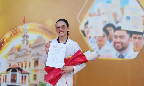 Bác sĩ trẻ chọn gắn bó trạm y tế: 'Tôi muốn được gần dân hơn'