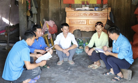 Người v&#249;ng cao Thượng B&#236;nh, Tuy&#234;n Quang: Bỏ hủ tục, x&#226;y dựng nếp sống mới từ kết h&#244;n đ&#250;ng tuổi