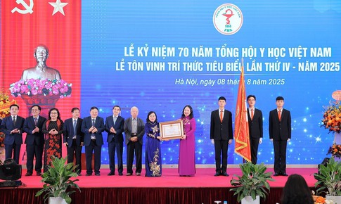 Tổng hội Y học Việt Nam tiếp tục ph&#225;t huy tổ chức x&#227; hội - nghề nghiệp, c&#249;ng Bộ Y tế l&#224;m tốt hơn c&#244;ng t&#225;c chăm s&#243;c sức khoẻ nh&#226;n d&#226;n