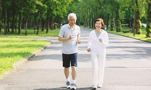 Đi bộ đúng cách giúp phòng ngừa biến cố tim mạch